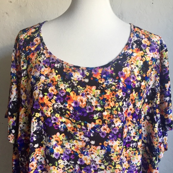 Spense Tops - Spense Floral Short-Sleeves Top 3X